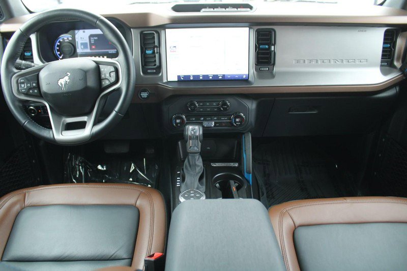 Used 2023 Ford Bronco Outer Banks image 14