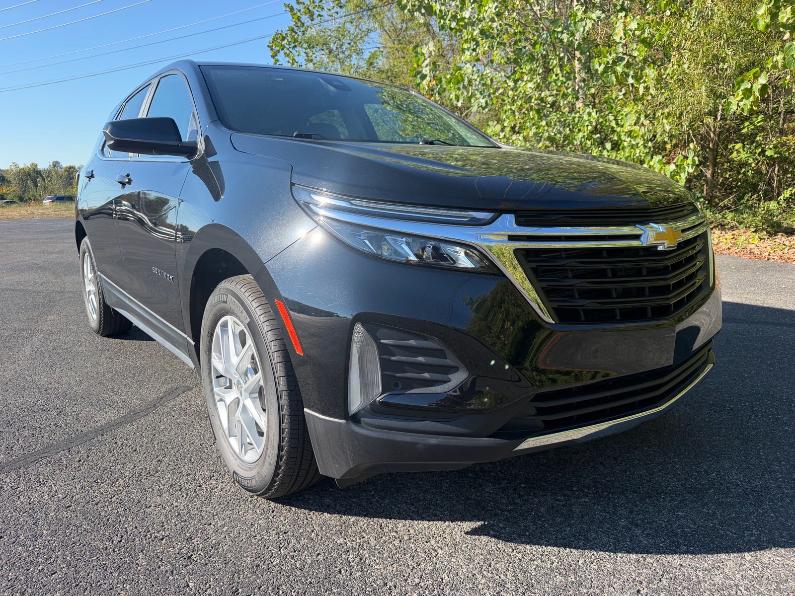 Used 2024 Chevrolet Equinox LT w/ LPO, Floor Liner Package FWD image 2