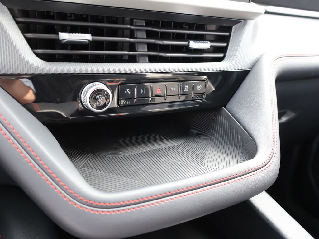 Certified 2025 Ford Explorer ST-Line w/ ST-Line Street Pack image 39