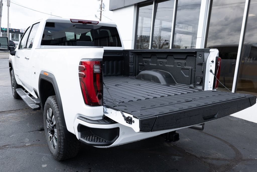 New 2026 GMC Sierra 2500 Denali w/ Technology Package AWD/4WD image 32