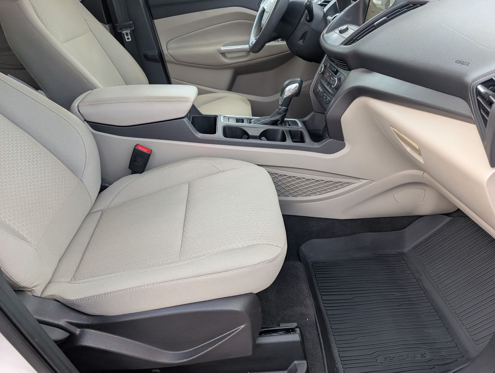 Used 2019 Ford Escape SE FWD image 26