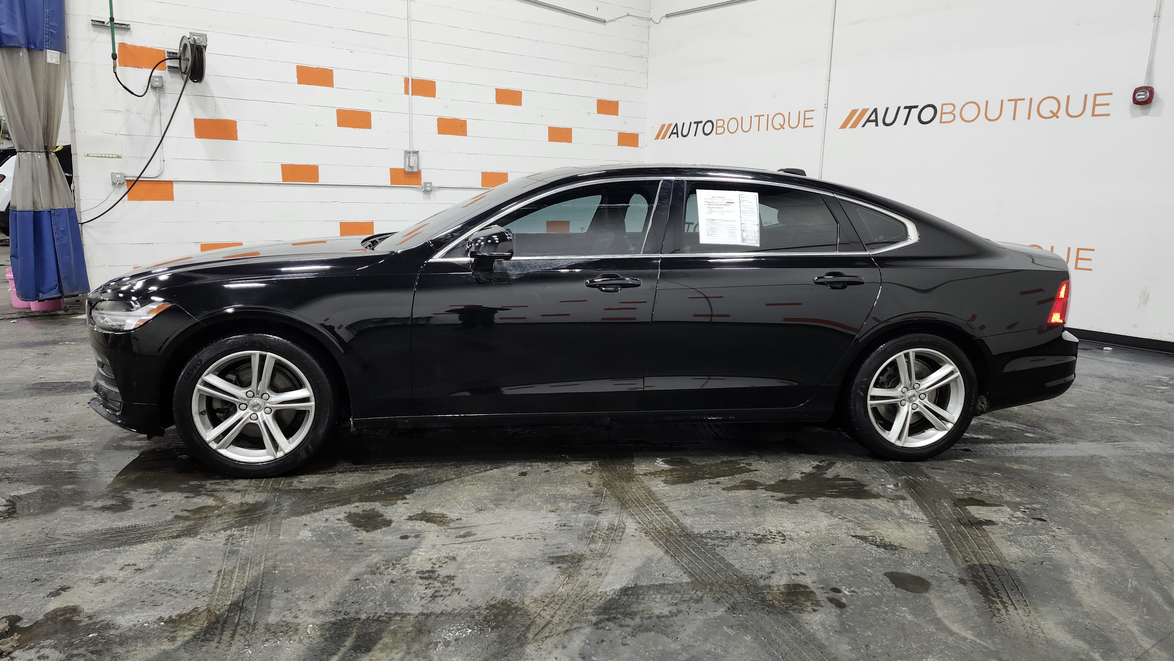 Used 2018 Volvo S90 T5 Momentum w/ Protection Package image 14