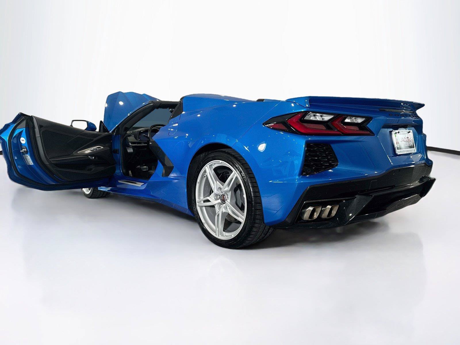 Used 2024 Chevrolet Corvette Stingray Convertible w/ 1LT RWD image 34