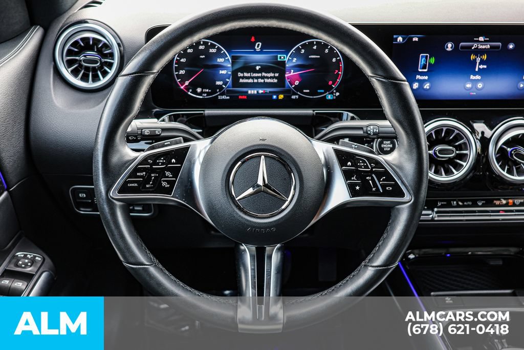 Used 2025 Mercedes-Benz GLA 250 4MATIC image 32