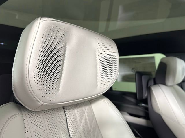 New 2026 Cadillac Escalade IQL Sport 1 w/ LPO, Floor Liner Package image 37