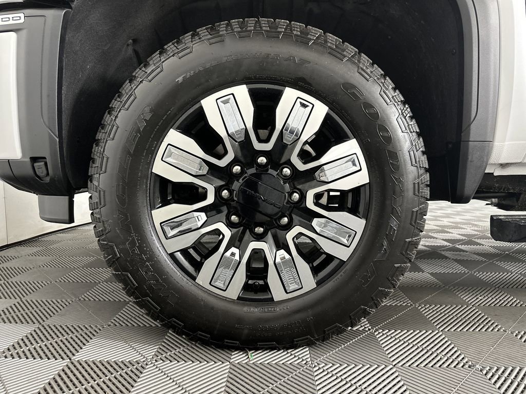 New 2025 GMC Sierra 2500 Denali w/ Denali Reserve Package image 9