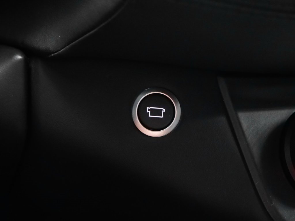 Certified 2015 Ferrari FF image 56