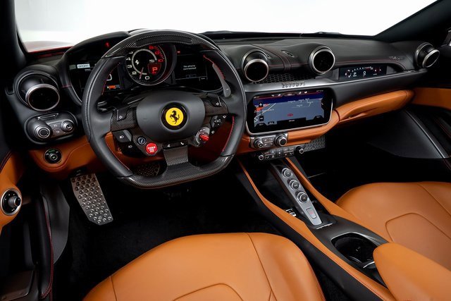 Used 2019 Ferrari Portofino image 5