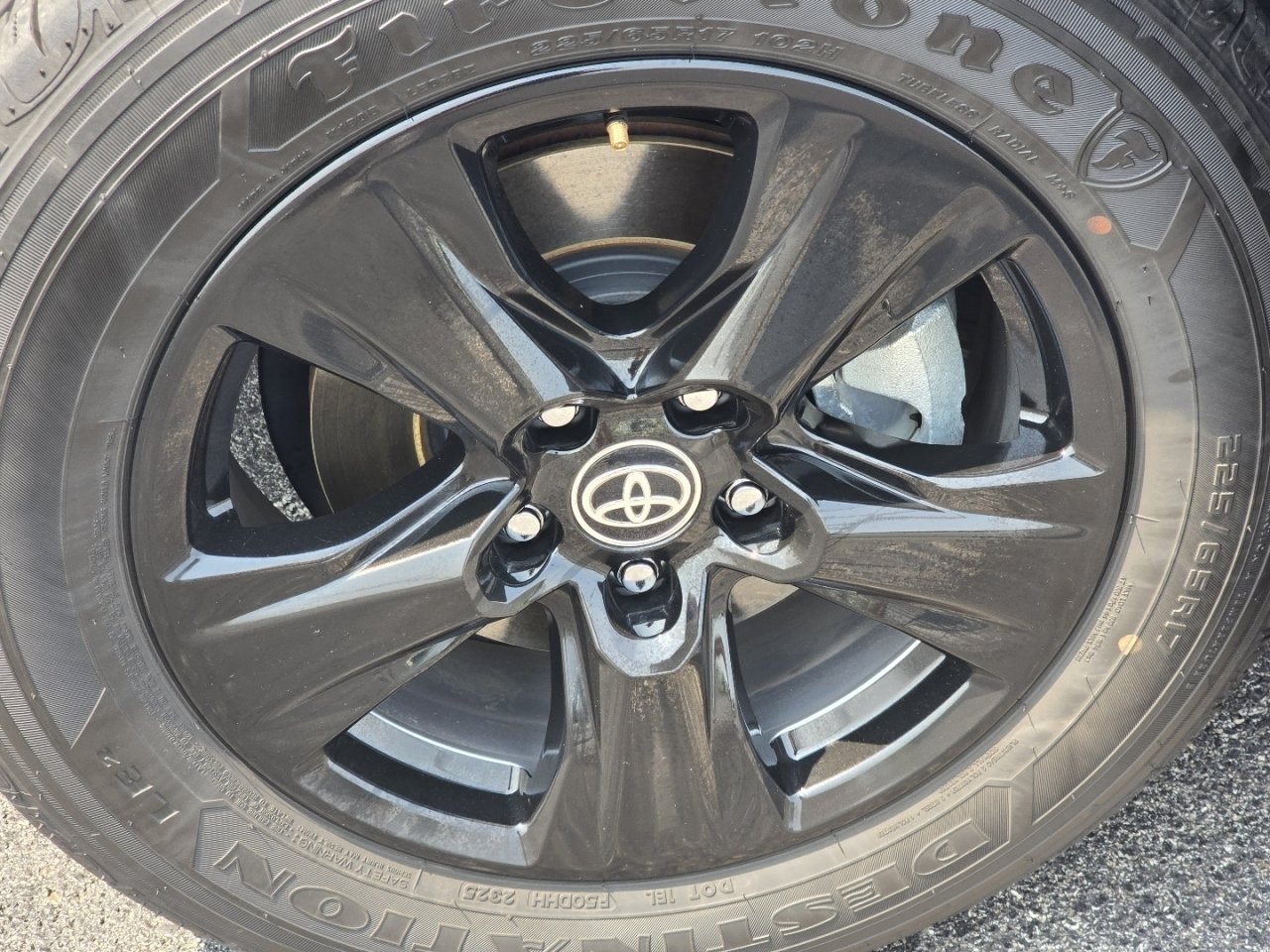 Certified 2025 Toyota RAV4 XLE AWD/4WD image 6