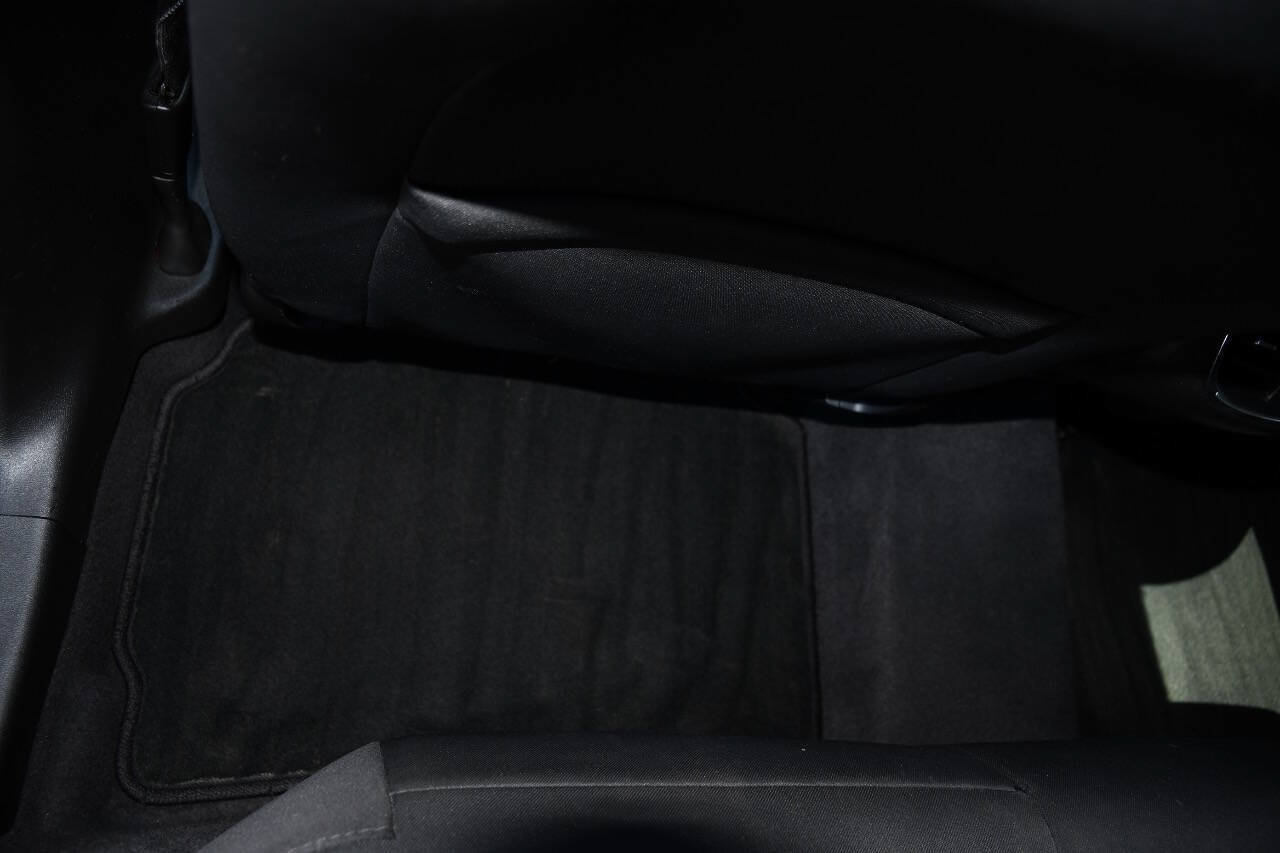 Used 2018 Chevrolet Malibu LT FWD image 17