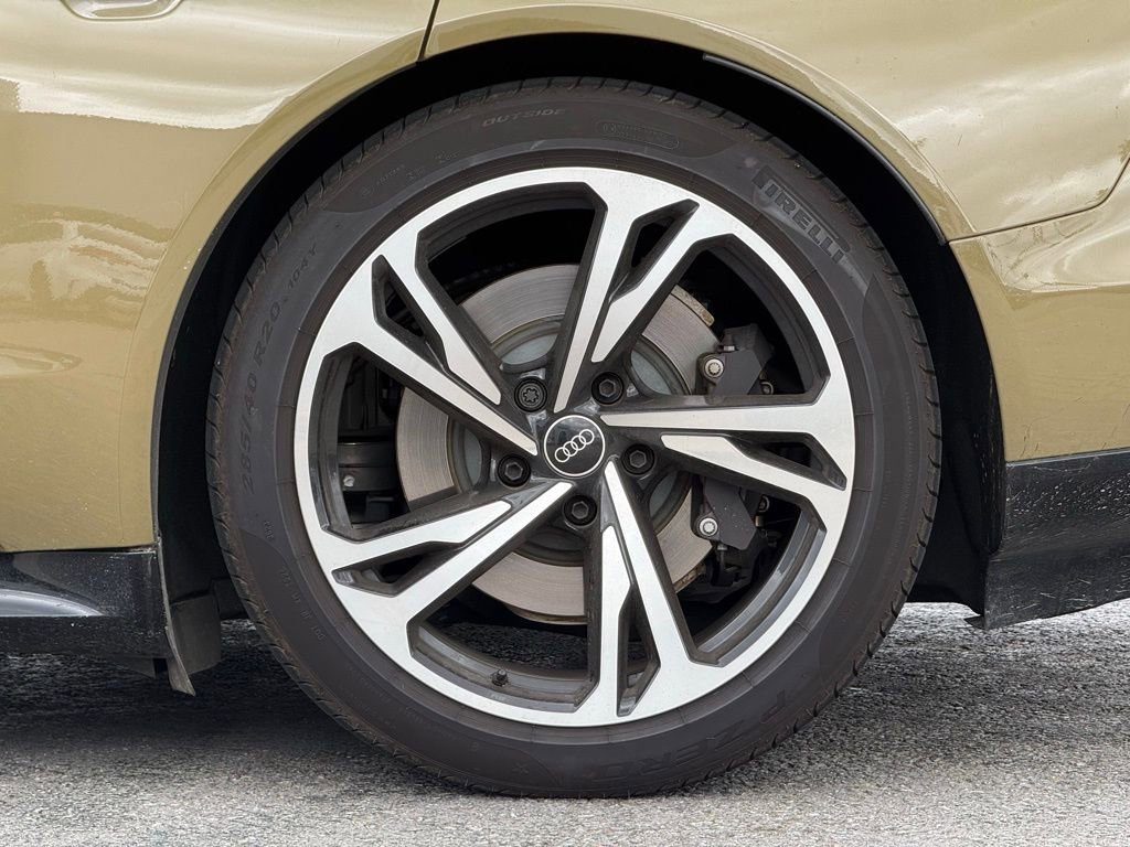 Used 2023 Audi e-tron GT Premium Plus w/ Performance Package image 3