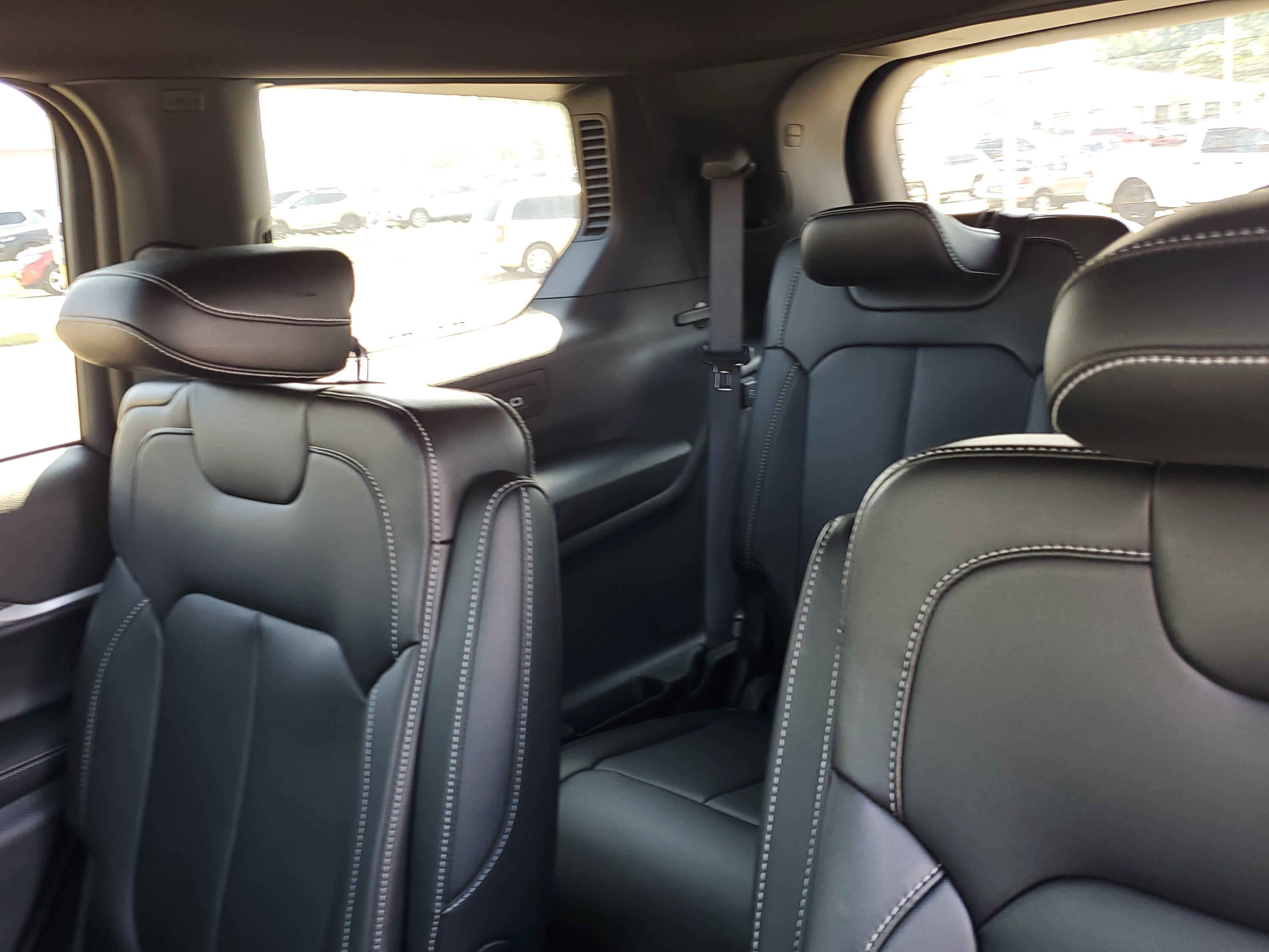 Used 2024 Jeep Grand Cherokee L Limited image 25