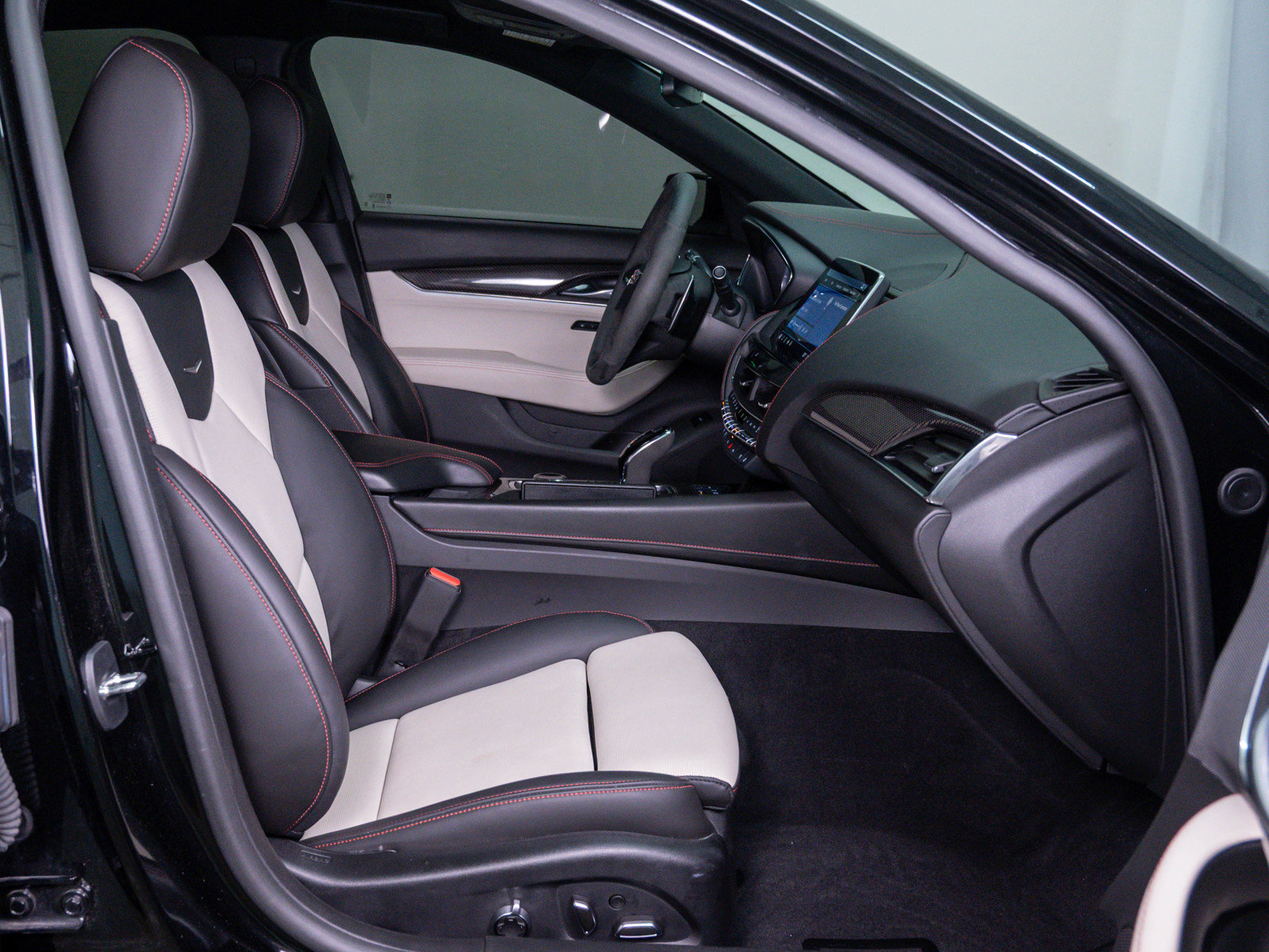 Used 2024 Cadillac CT5 Sport w/ Climate Package RWD image 10