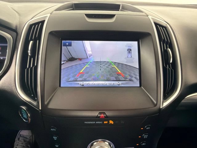 Used 2020 Ford Edge Titanium w/ Class II Trailer Tow Package AWD/4WD image 30