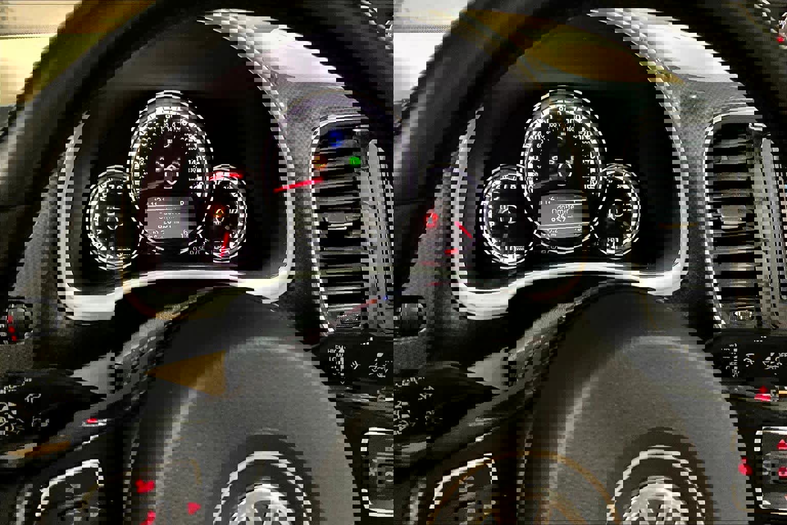 Used 2015 Volkswagen Beetle R-Line image 18