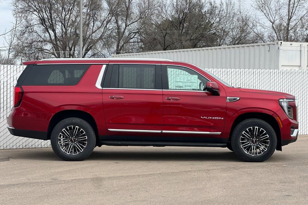 New 2026 GMC Yukon XL Elevation w/ Elevation Premium Package image 3