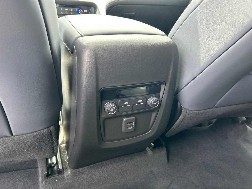 Certified 2024 Buick Enclave Essence w/ Experience Buick Package FWD image 33