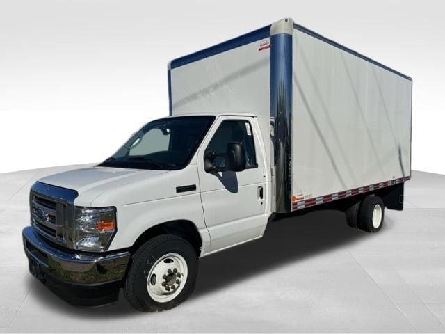 New 2025 Ford E-450 and Econoline 450 Super Duty w/ Power Equipment Group image 3