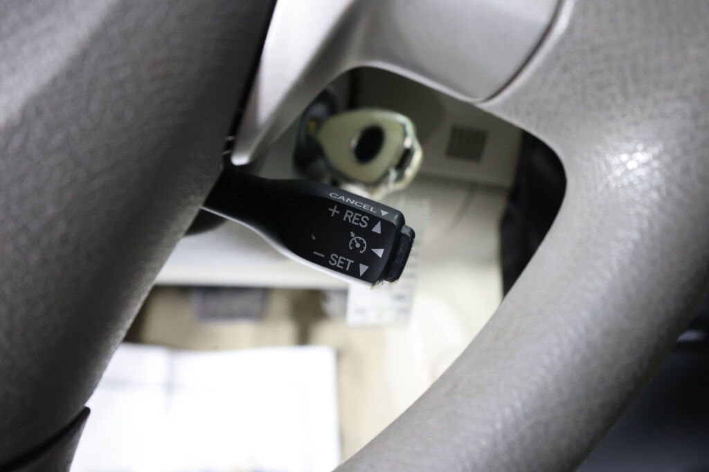 Used 2010 Toyota Corolla LE FWD image 32