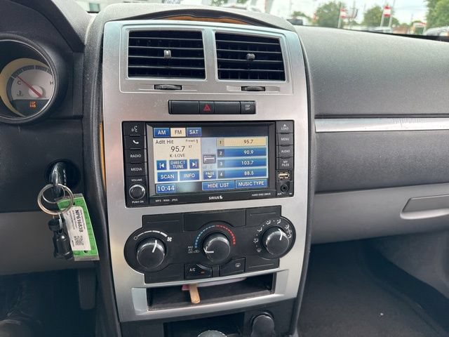 Used 2010 Dodge Charger SXT w/ Sun & Sound Group RWD image 28