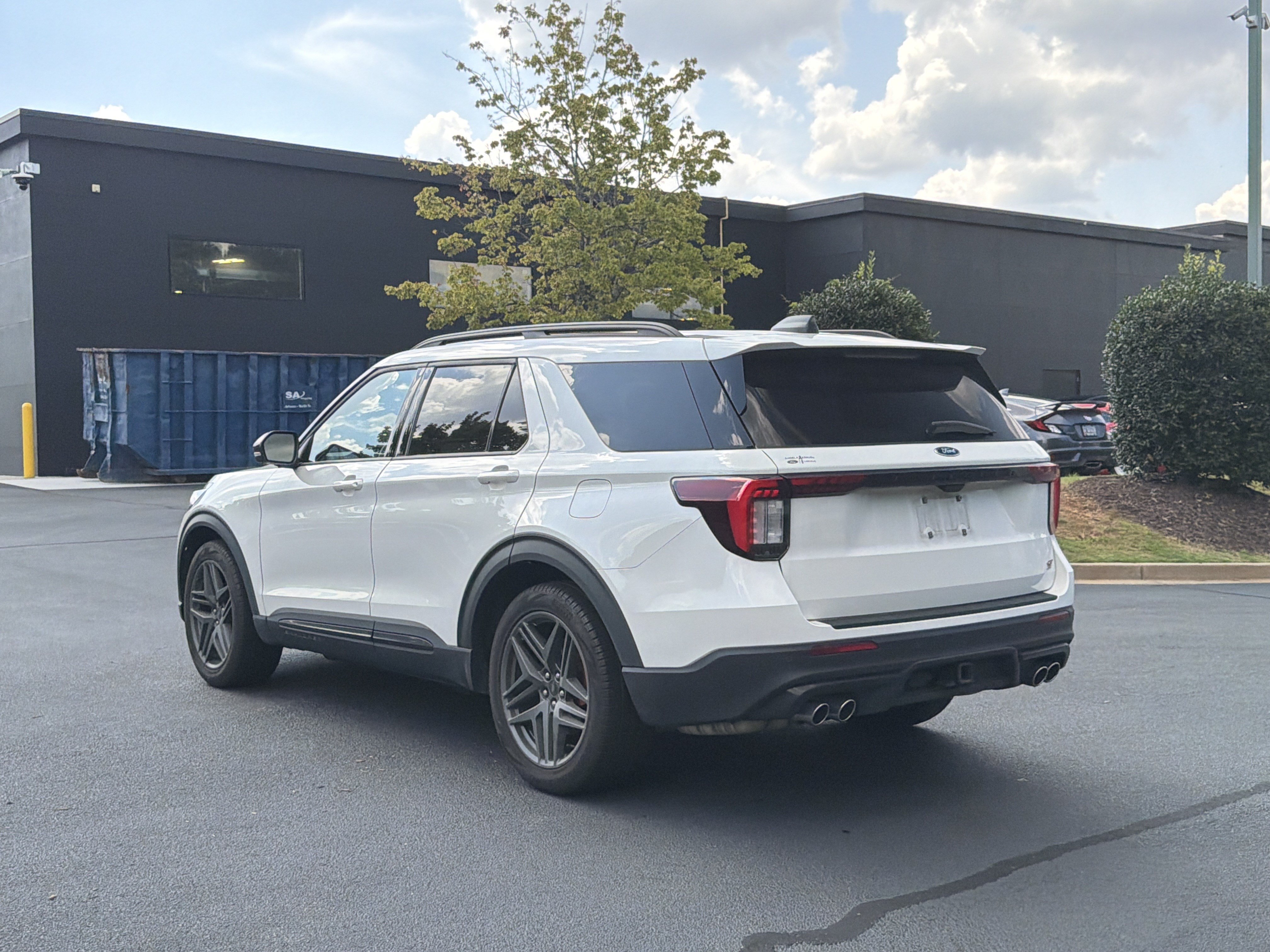 Used 2025 Ford Explorer ST w/ Sun And Sound Package AWD/4WD image 14