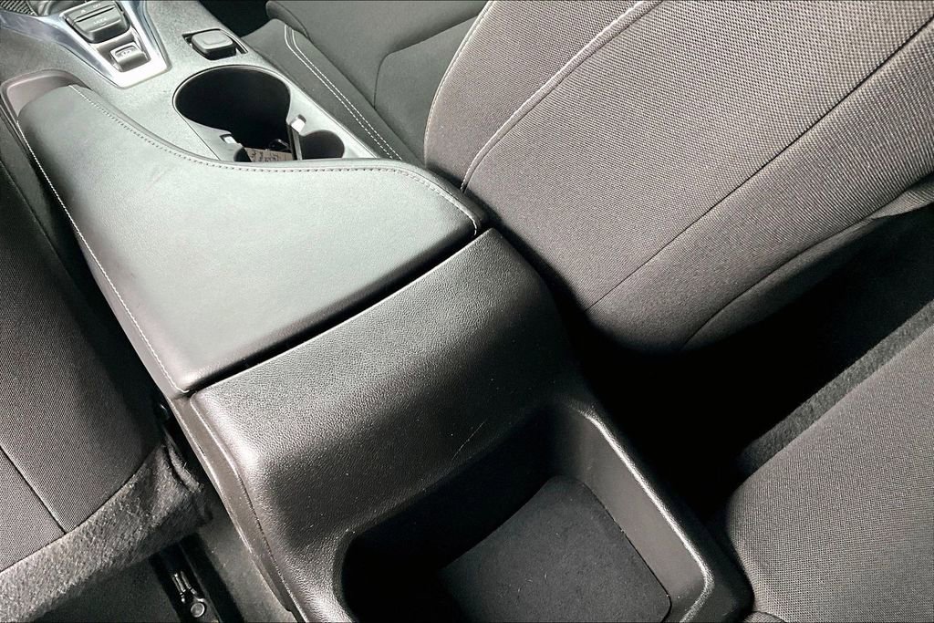 Used 2023 Chevrolet Camaro LT RWD image 33