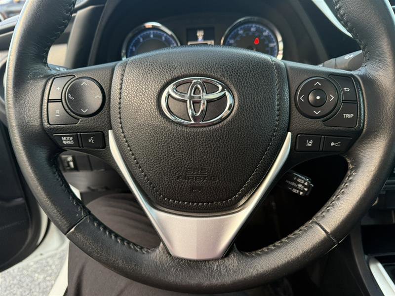 Used 2017 Toyota Corolla SE image 31