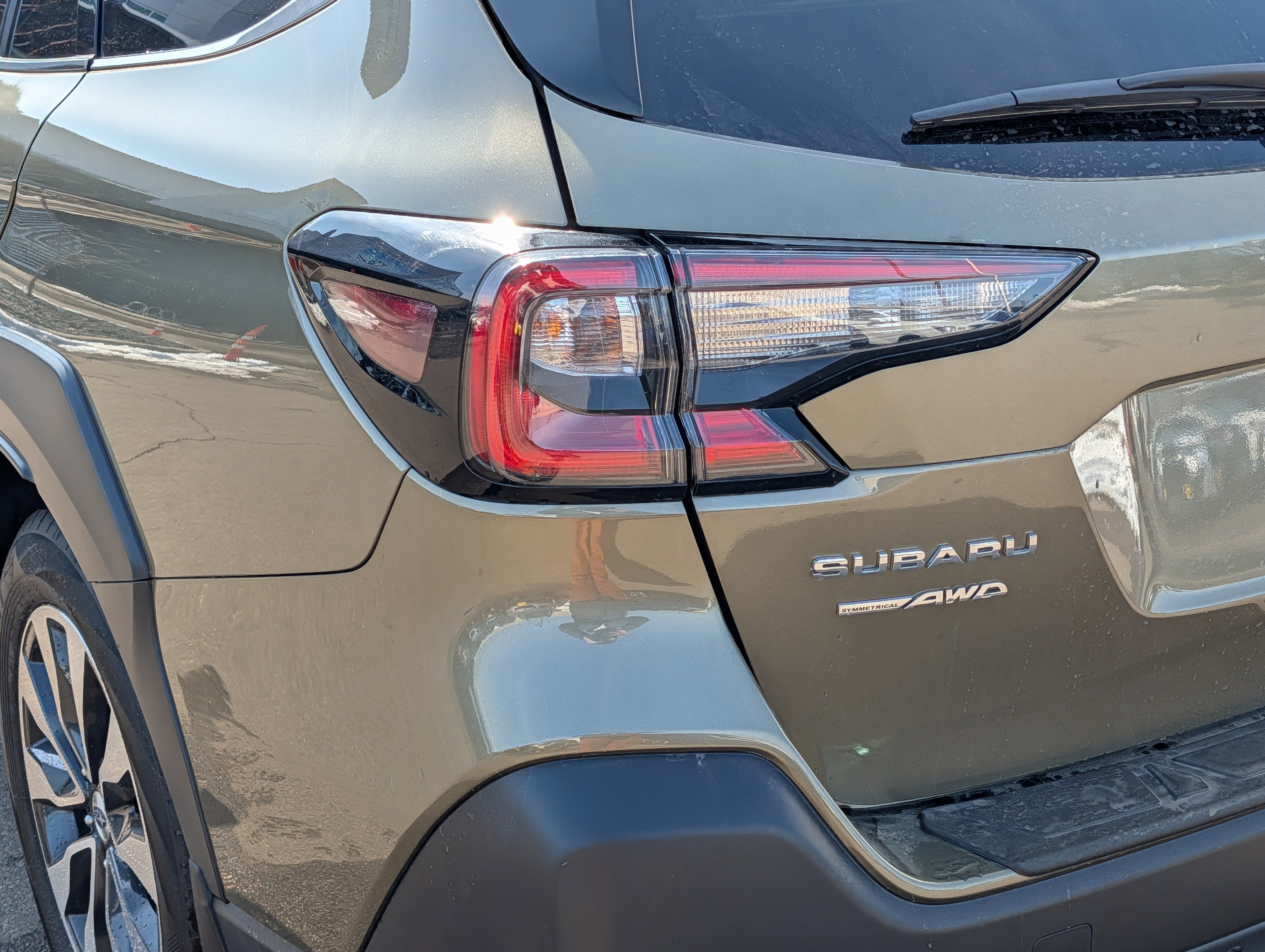 Used 2024 Subaru Outback Touring XT image 17