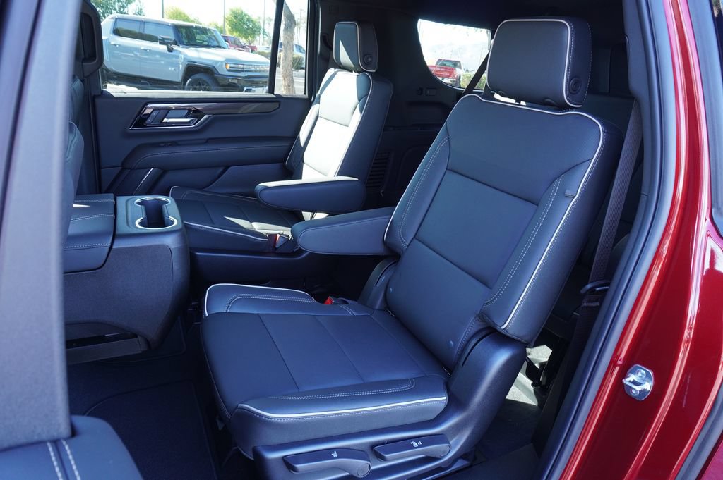 New 2026 GMC Yukon XL Elevation AWD/4WD image 9