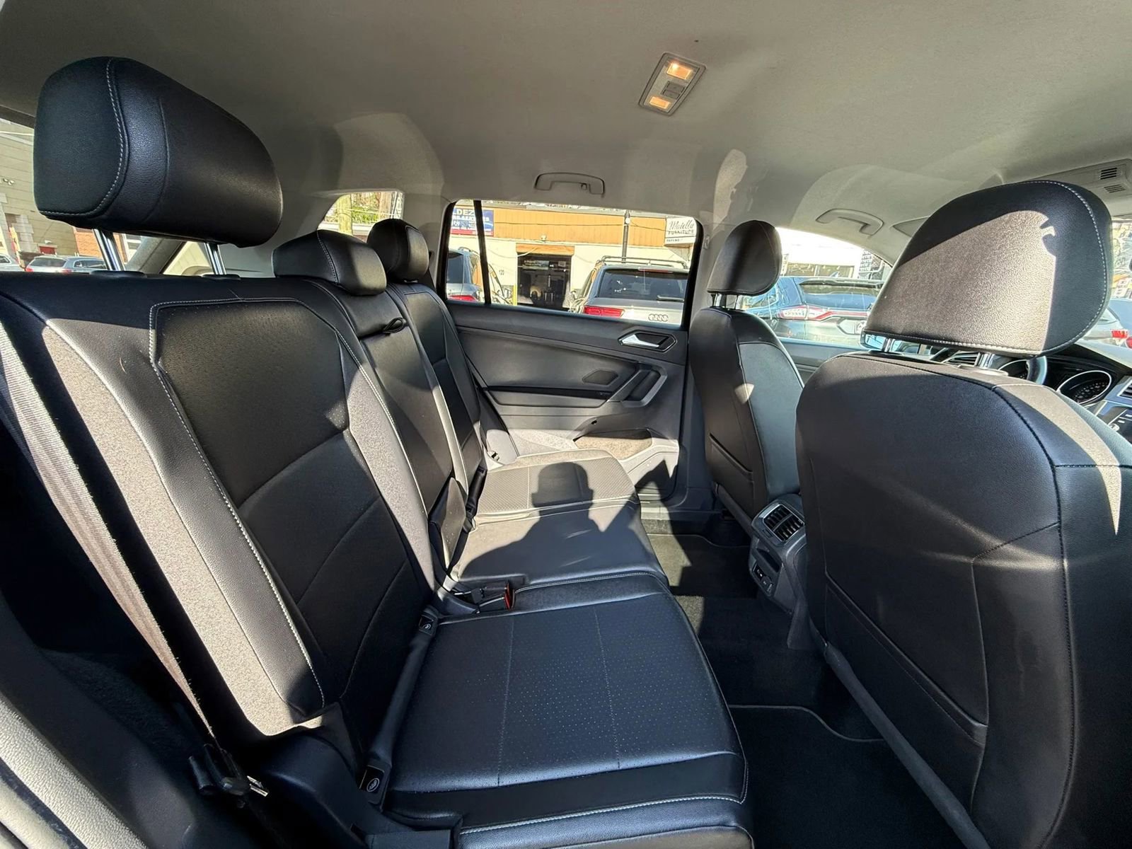 Used 2018 Volkswagen Tiguan SE image 47