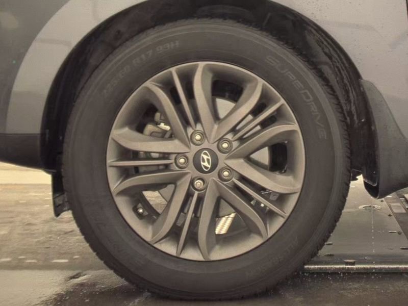 Used 2015 Hyundai Tucson GLS image 14