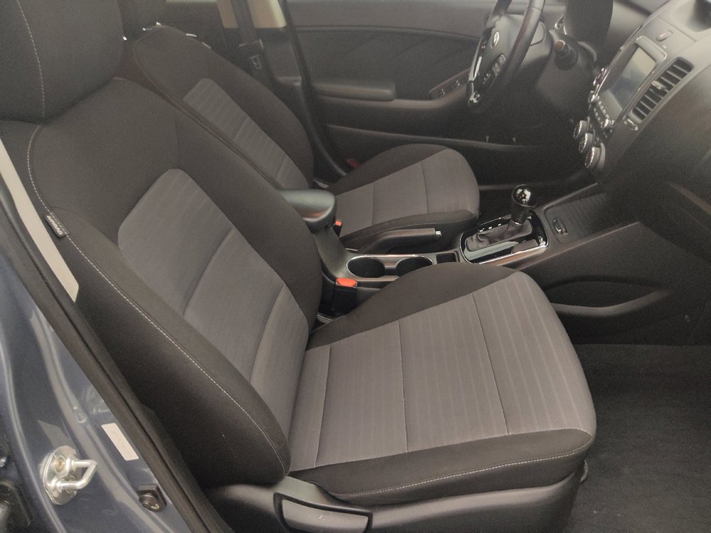 Used 2017 Kia Forte S w/ S Technology Package image 21
