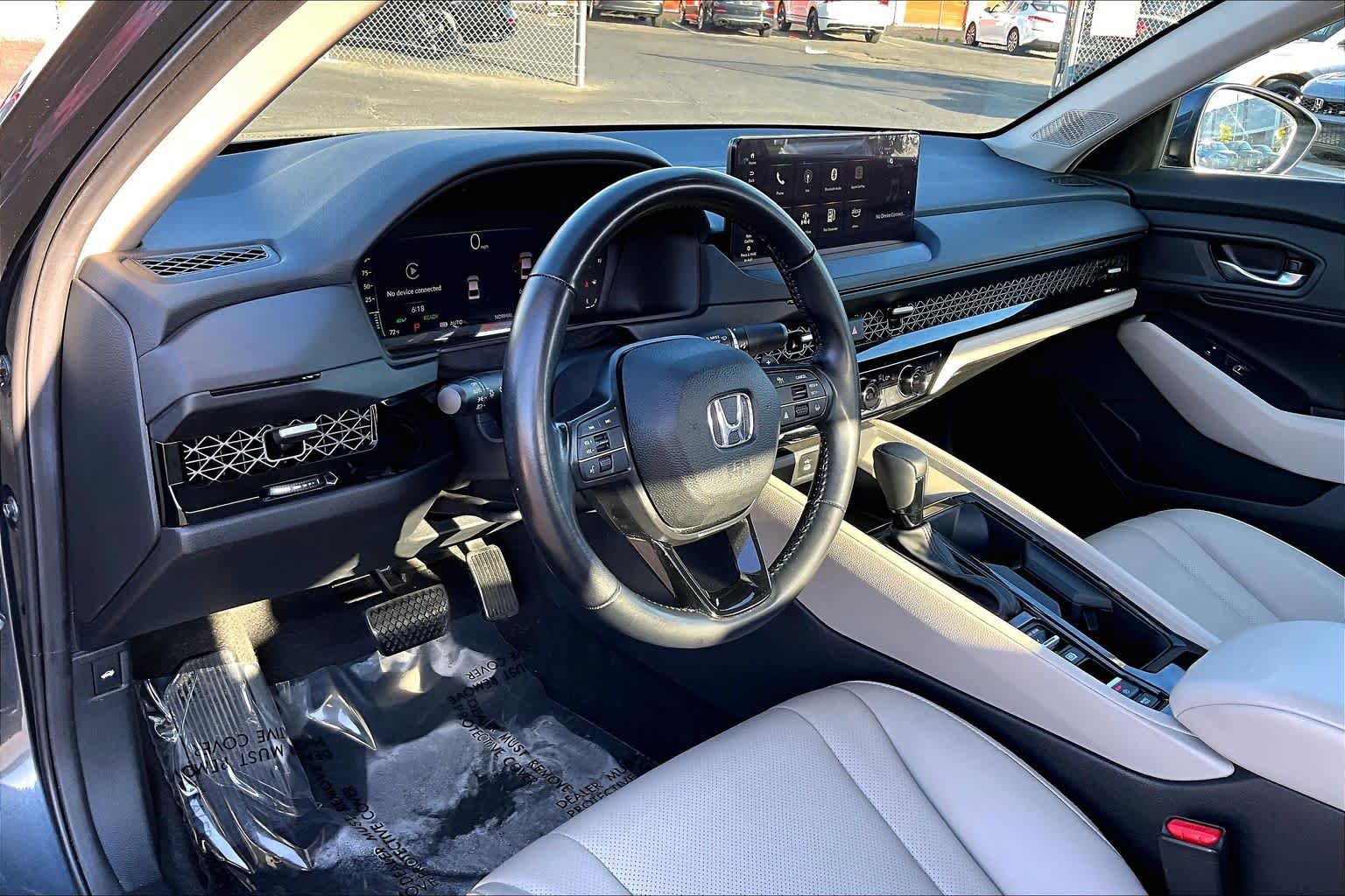 Used 2025 Honda Accord EX-L image 18
