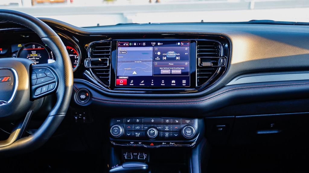 Used 2025 Dodge Durango R/T image 16