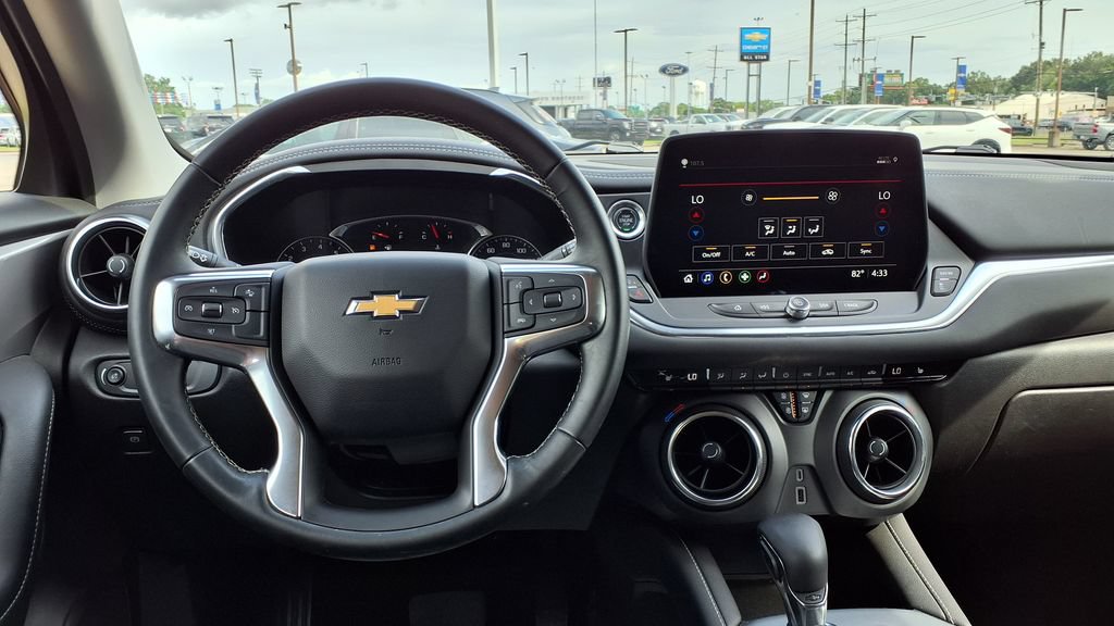 Used 2024 Chevrolet Blazer LT w/ LPO, Floor Liner Package FWD image 9
