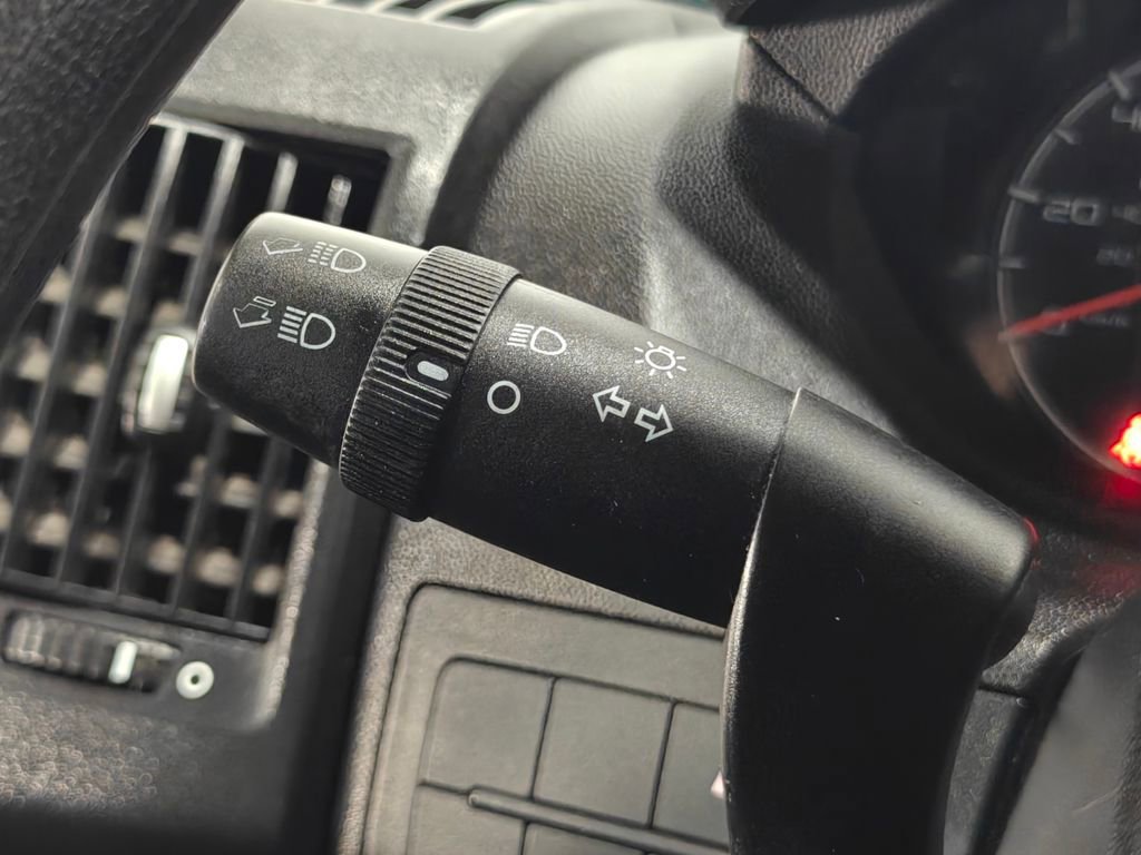 Used 2015 RAM ProMaster 2500 w/ Interior Convenience Group image 8