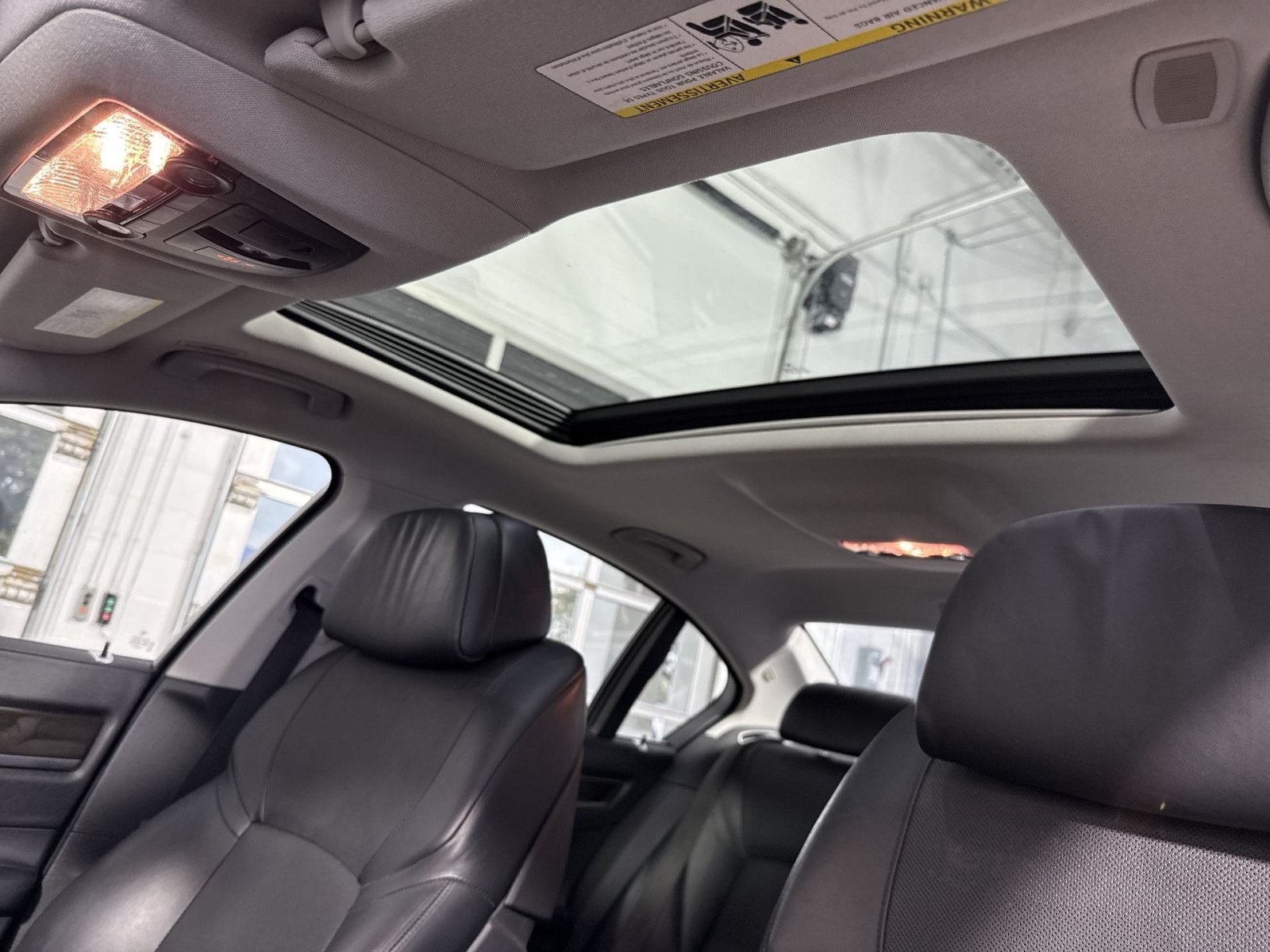 Used 2012 BMW 750i RWD image 25