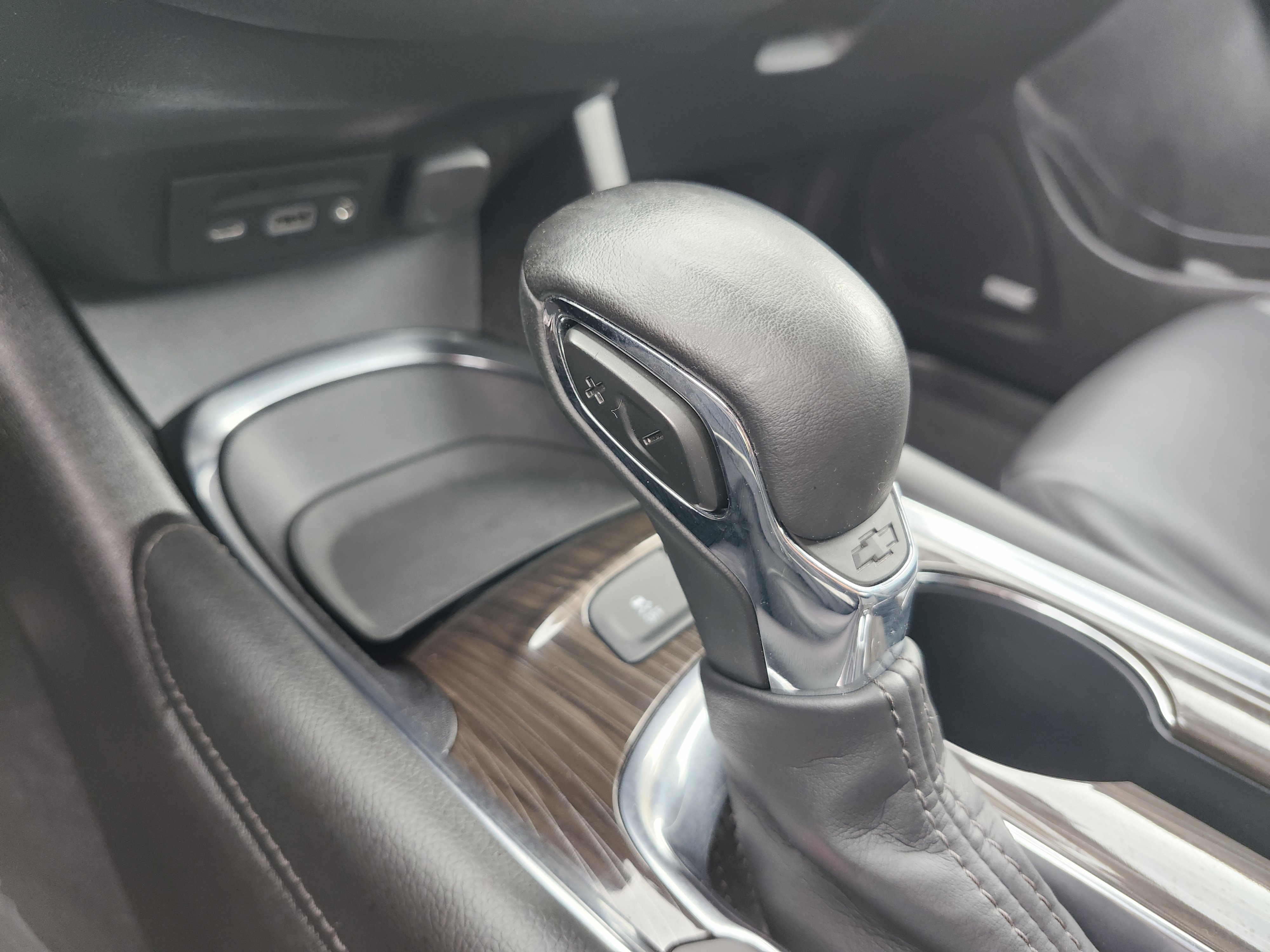 Used 2024 Chevrolet Malibu LT FWD image 33