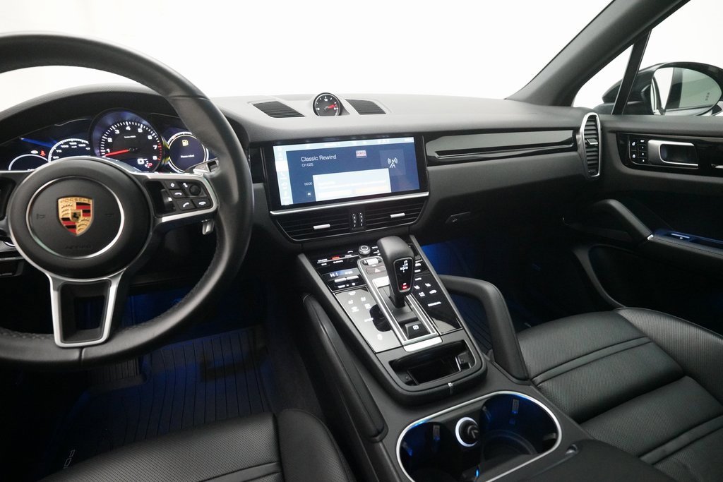Used 2021 Porsche Cayenne image 24