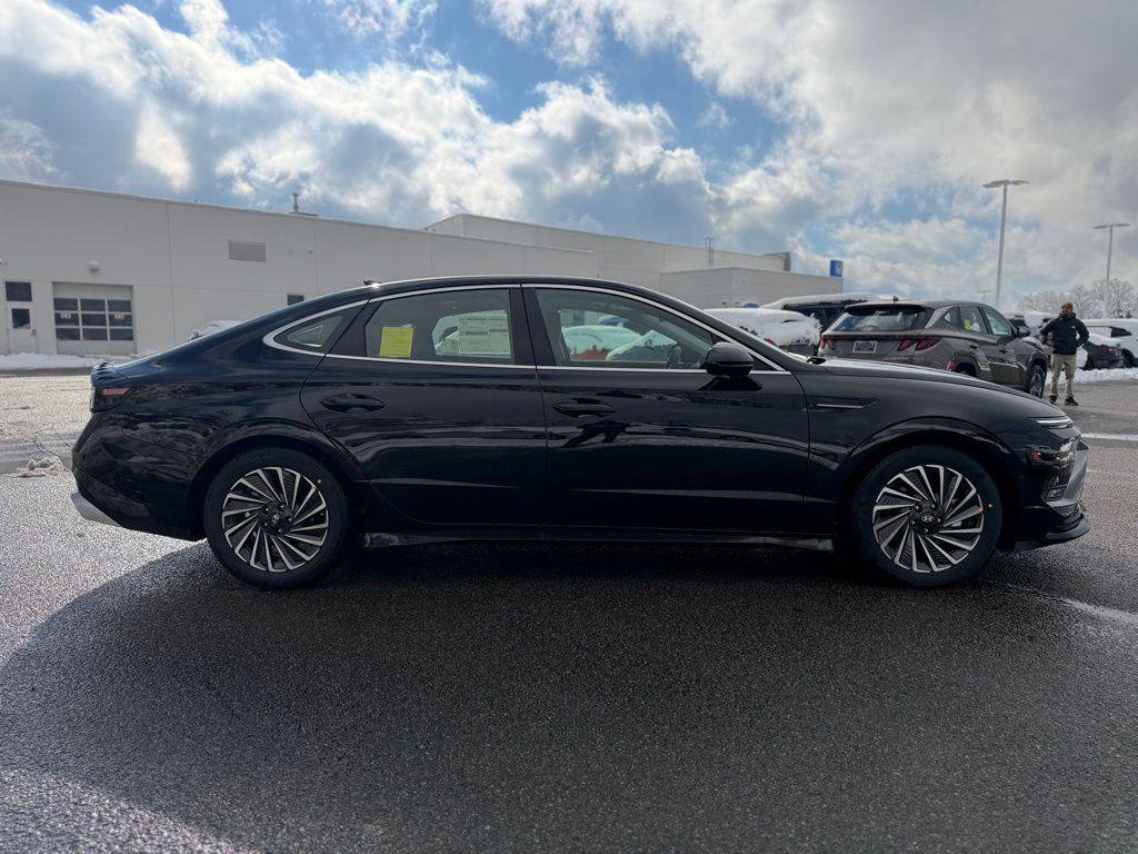 New 2026 Hyundai Sonata Limited image 7