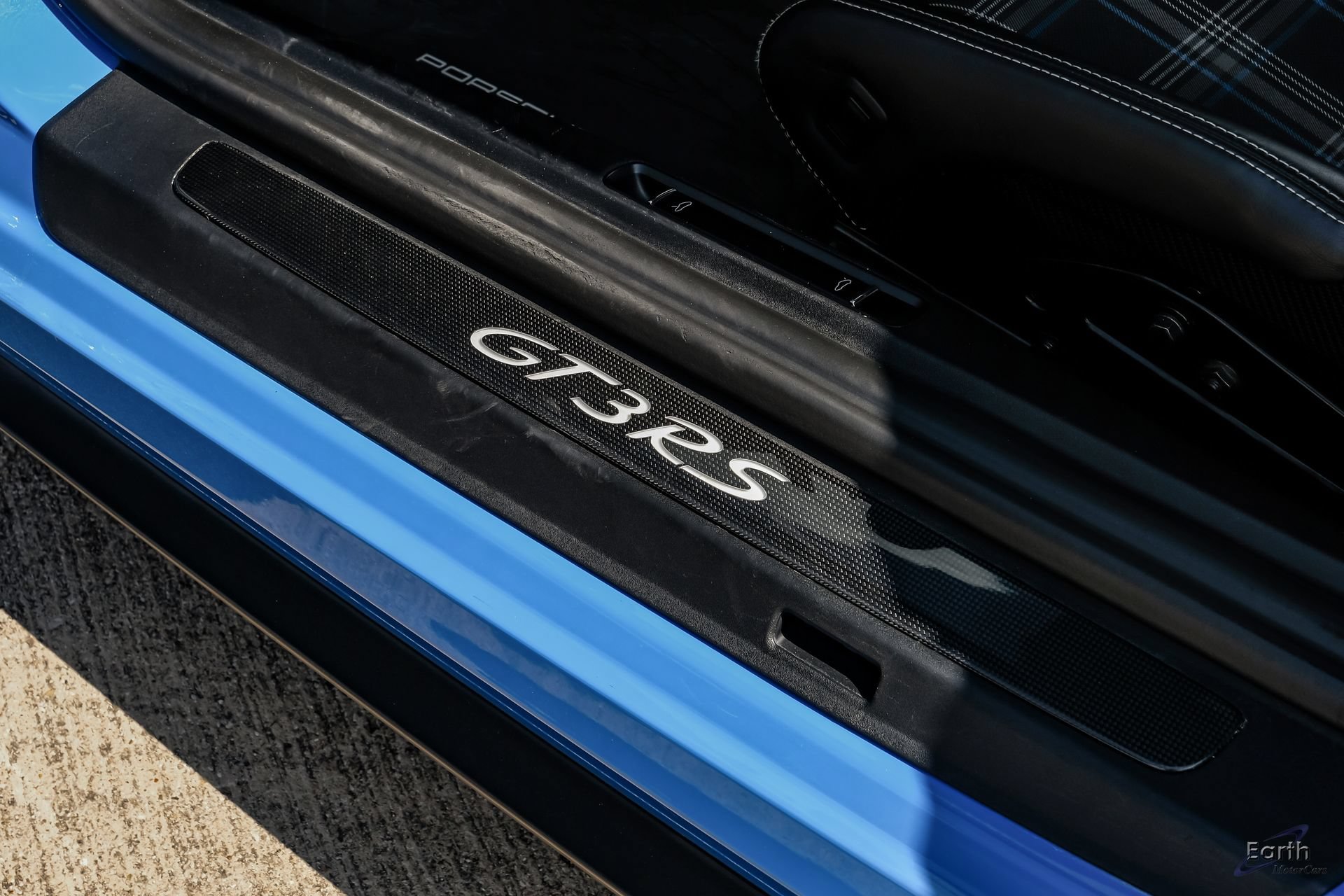 Used 2016 Porsche 911 GT3 RS RWD image 39