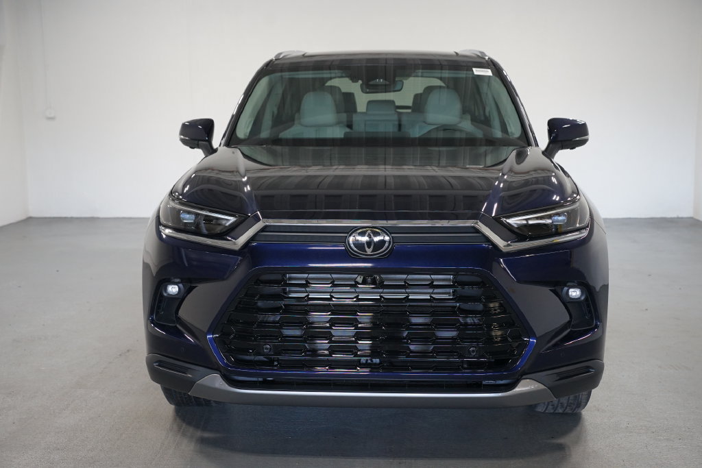 New 2026 Toyota Grand Highlander AWD Hybrid image 2