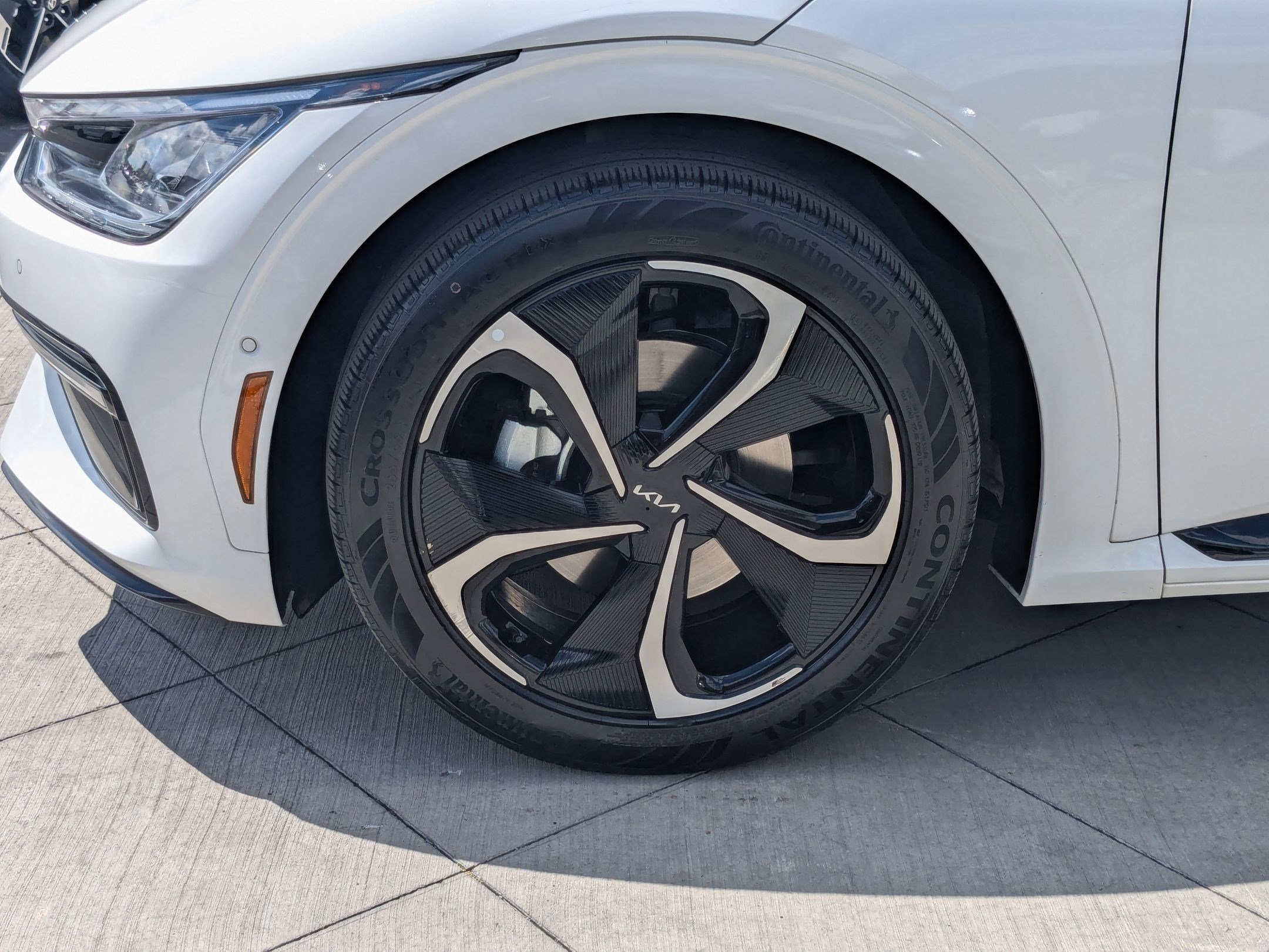 Used 2024 Kia EV6 GT-Line AWD/4WD image 13