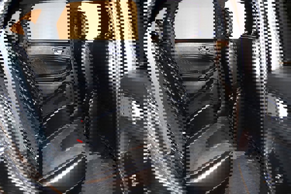 Used 2019 Ford Edge ST w/ Cold Weather Package image 62