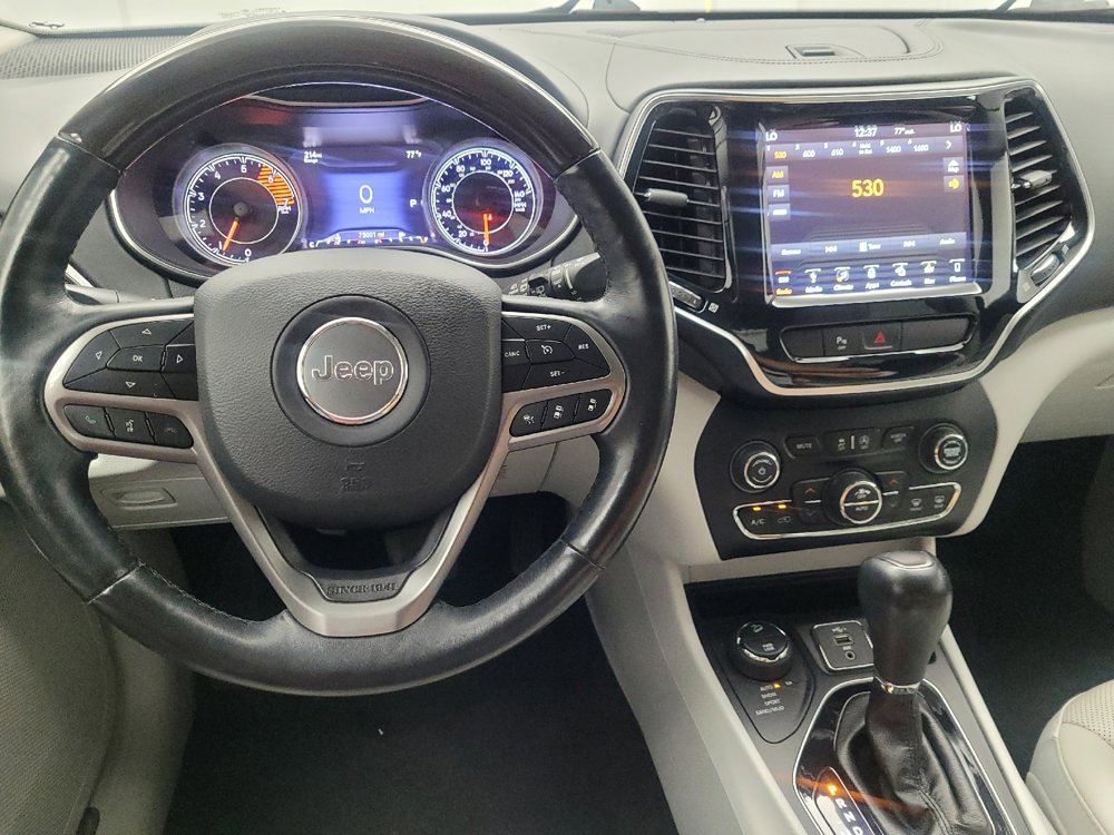 Used 2019 Jeep Cherokee Overland w/ Technology Group image 22