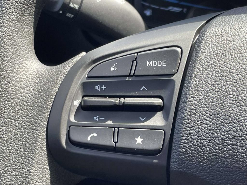 New 2026 Hyundai Venue SE FWD image 19