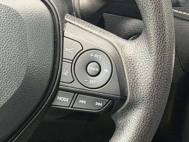 Used 2023 Toyota RAV4 XLE AWD/4WD image 13