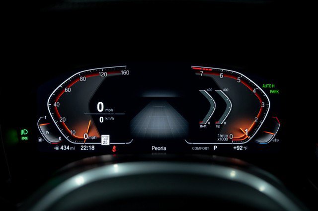 Used 2021 BMW 740i w/ M Sport Package RWD image 21