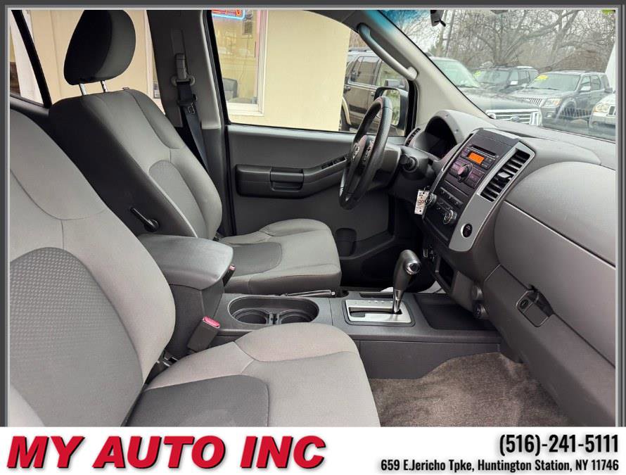 Used 2012 Nissan Xterra S image 25