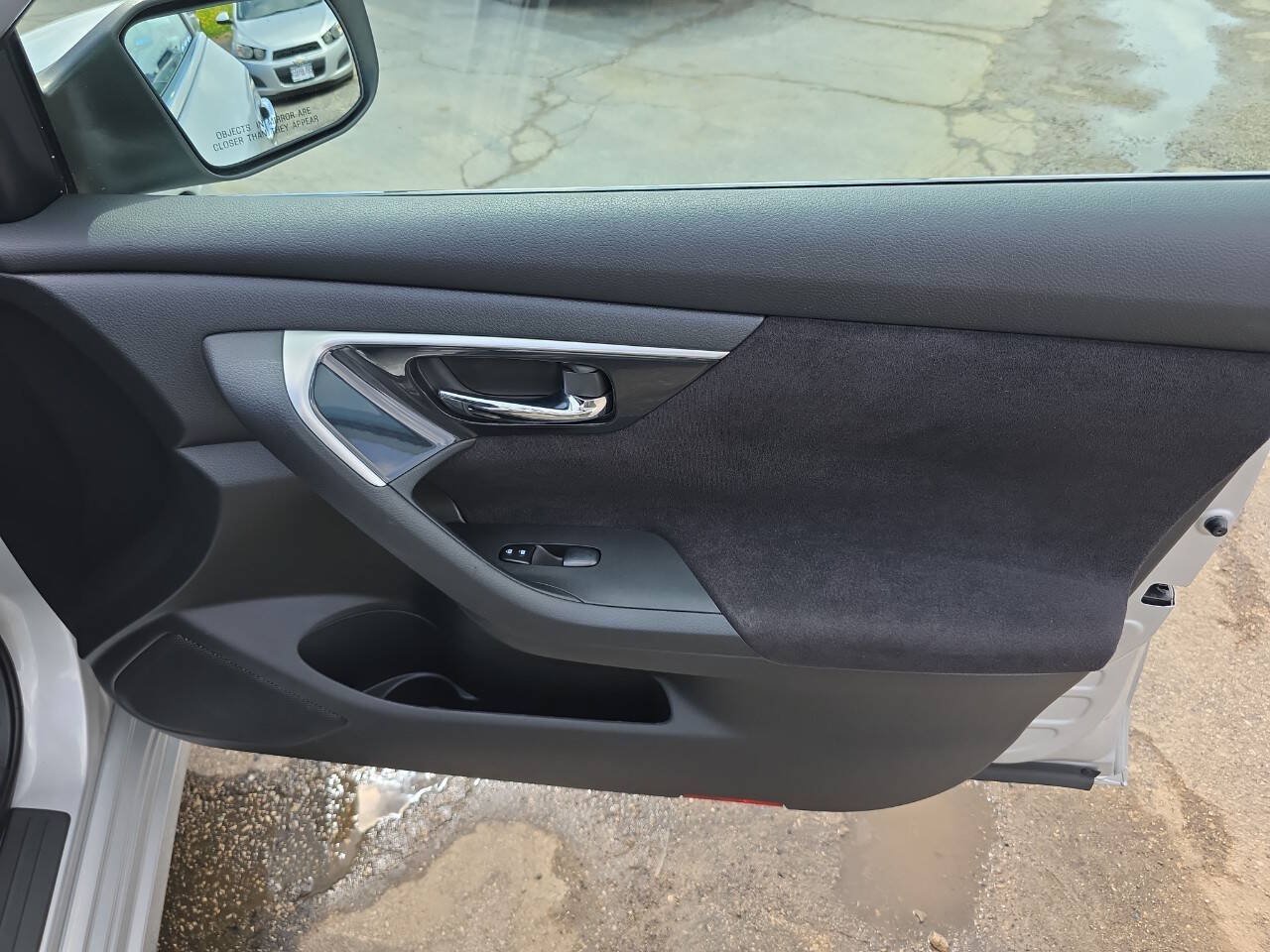 Used 2013 Nissan Altima 2.5 S FWD image 26